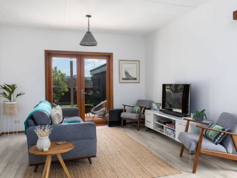 SPINDRIFT Kiama & Surrounds 4pm Check Out Sundays - Port Augusta Accommodation 0