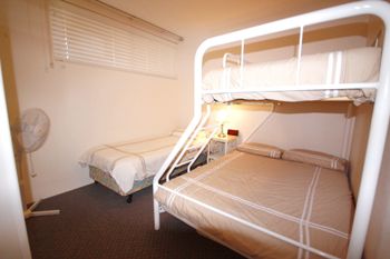 Radburn Unit 2 17 Ondine Close - Port Augusta Accommodation 3