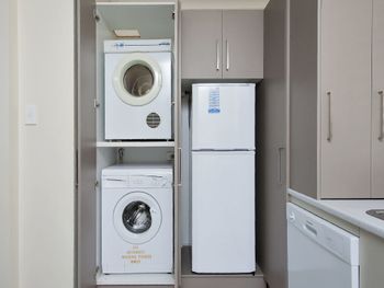 Shoal Bay Road Bay Village Unit 08 47 - Port Augusta Accommodation 1