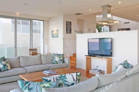 R & W Noosa Holidays 19 The Esplanade - Port Augusta Accommodation 5