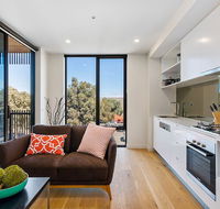 BRUNSWICK Stylish Space with Parking  Netflix - Port Augusta Accommodation