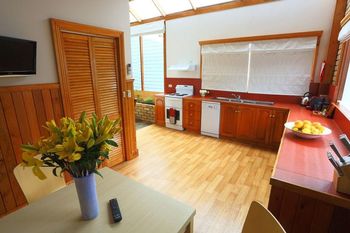 At The Beach Stanley - Port Augusta Accommodation 2