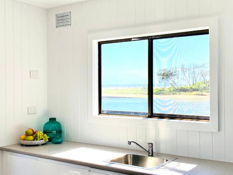 The Beach Arrawarra - Port Augusta Accommodation 2