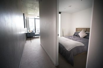 Spacious Apartment Close To Melbourne CBD - Port Augusta Accommodation 2