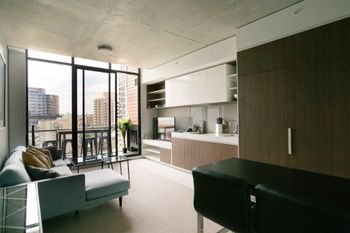 Spacious Apartment Close To Melbourne CBD - Port Augusta Accommodation 6