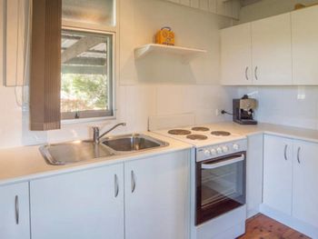 The 5th Green - Port Augusta Accommodation 2
