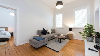 Spacious One Bedroom Heart Of Potts Point H333 - Port Augusta Accommodation 2