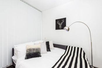 Executive Two Bed Penthouse Studio In The City - Port Augusta Accommodation 3