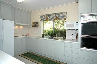 Ambience Holiday Apartments - Port Augusta Accommodation 3