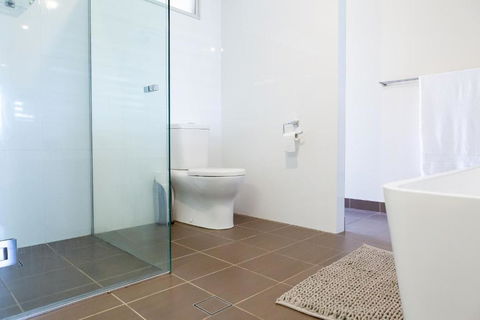 Beach & Bay Holiday House - Port Augusta Accommodation 2