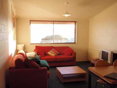 Alpine Heights 04 - Port Augusta Accommodation 2