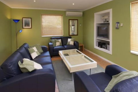 Albany Harbourside Apartments And Houses - Port Augusta Accommodation 4