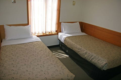 Hermitage Motor Inn - Port Augusta Accommodation 7