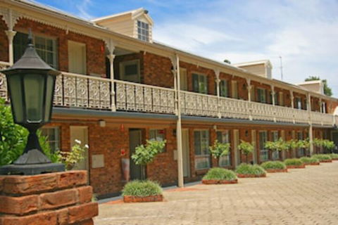 Hermitage Motor Inn - Port Augusta Accommodation 0