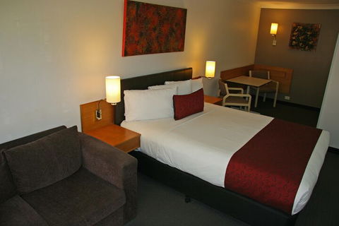 Hermitage Motor Inn - Port Augusta Accommodation 6