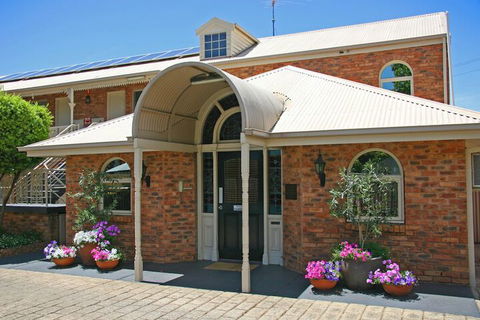 Hermitage Motor Inn - Port Augusta Accommodation 5