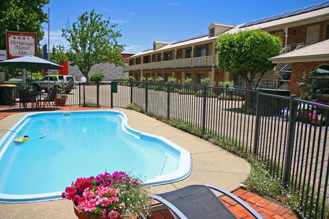 Hermitage Motor Inn - Port Augusta Accommodation 4
