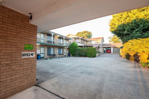 Jacaranda Place Motor Inn - Port Augusta Accommodation 1
