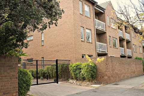Adelaide Dresscircle Apartments Archer Street - Port Augusta Accommodation 5