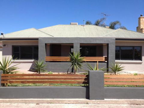 Ploughmans On Wallis Horsham - Port Augusta Accommodation 0