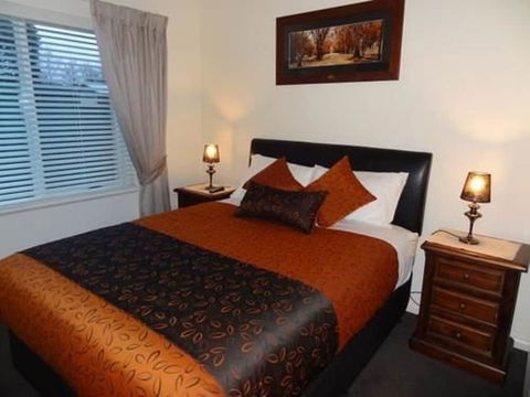 Hahndorf Oak Tree Cottages - Port Augusta Accommodation 2
