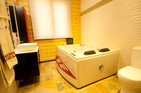 Scandinavian Castle - Port Augusta Accommodation 2