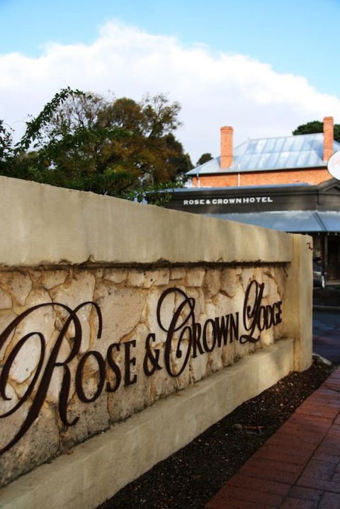 Rose & Crown Hotel - Port Augusta Accommodation 0