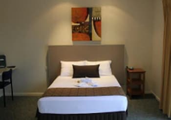 Emerald Executive Apartments - Port Augusta Accommodation 4