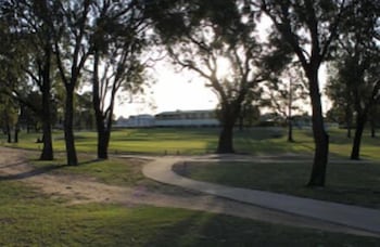 Emerald Executive Apartments - Port Augusta Accommodation 0