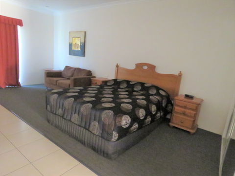 Emerald Gardens Motel & Apartments - Port Augusta Accommodation 5
