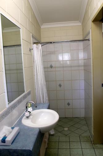 Overflow Motor Inn - Port Augusta Accommodation 6