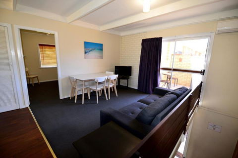 City Centre Apartments - Port Augusta Accommodation 6