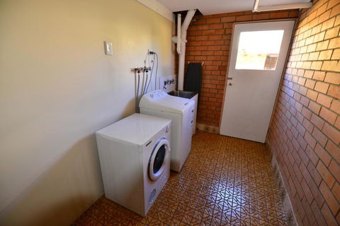 City Centre Apartments - Port Augusta Accommodation 5