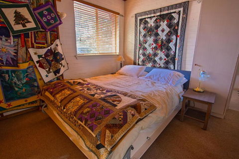 Quilters Studio - Port Augusta Accommodation 4