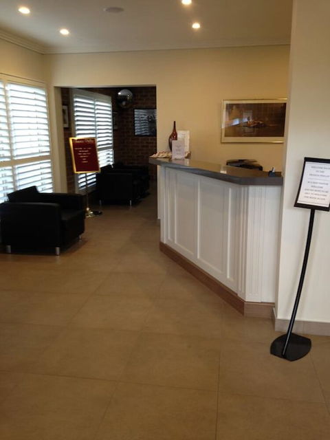 Francis Phillip Motor Inn - Port Augusta Accommodation 3