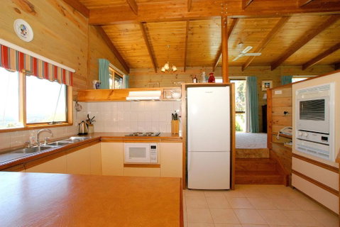 Johanna Green - Port Augusta Accommodation 0