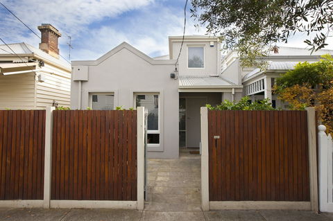 BOUTIQUE STAYS - Roxys Place - Port Augusta Accommodation 1