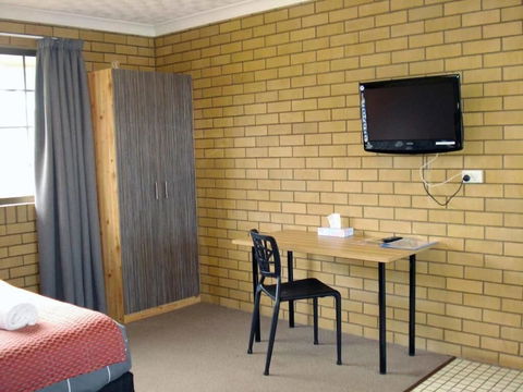 A Raceview Motor Inn - Port Augusta Accommodation 4