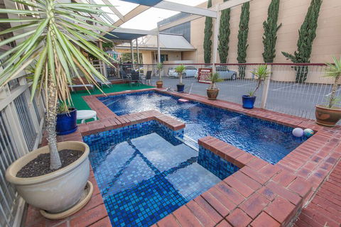 MAS Country Riverboat Lodge Motor Inn - Port Augusta Accommodation 3
