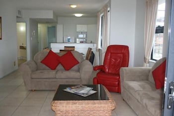 King's Row Holiday Apartments - Port Augusta Accommodation 6