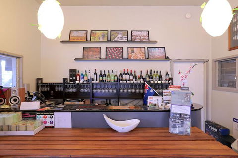 Vineyard Hill - Port Augusta Accommodation 6