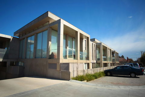 BOUTIQUE STAYS - The Residence - Port Augusta Accommodation 0
