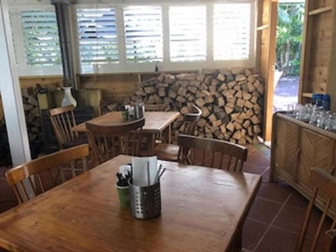Smoky Cape Retreat - Port Augusta Accommodation 5