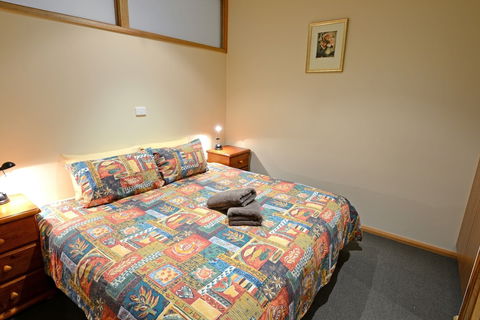 Falls Creek Country Club - Port Augusta Accommodation 0