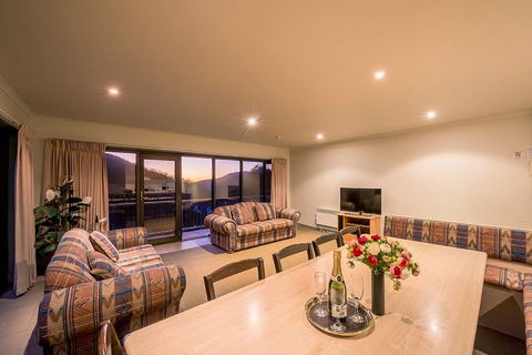 Falls Creek Country Club - Port Augusta Accommodation 3
