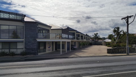 Ultimate Holiday Apartments - Port Augusta Accommodation 0