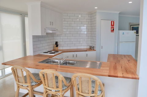 Ultimate Holiday Apartments - Port Augusta Accommodation 1