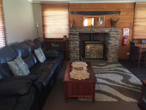 Duffys Country Accommodation - Port Augusta Accommodation 4