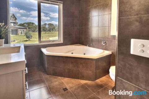 Alpine Edge - Port Augusta Accommodation 4
