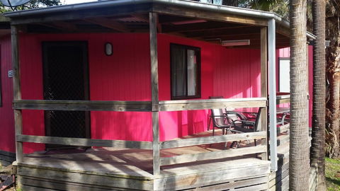 Smugglers Cove Holiday Village - Port Augusta Accommodation 0
